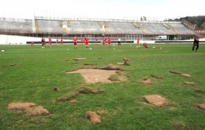 ++ Calcio: danneggiato lo stadio,salta Varese-Avellino ++