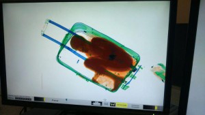 Spagna: 8 anni dentro una valigia per passare confine Ceuta