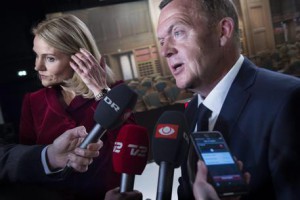 General elections in Denmark: Prime Minister Helle Thorning-Schmidt (L) and opposition leader Lars Loekke Rasmussen (R) speak to reporters