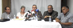 Da sinistra a destra: Héctor Navarro, Ana Elisa Osorio, Gonzalo Gómez, Freddy Gutierrez y Stalin Pérez Borges ( foto di aporrea.org)