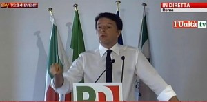 Nel fermo immagine da Sky TG, il presidente del consiglio e segretario del Pd Matteo Renzi, durante il suo intervento alla direzione nazionale dedicata ai problemi del Sud, Roma, 7 agosto 2015. ANSA / FRAME VIDEO DA SKY TG 24