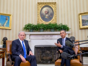 Barack Obama a destra e Benjamin Netanyahu nello Studio Ovale