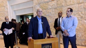 Israele, a Olmert 18 mesi di carcere per corruzione 