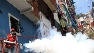 Disinfestazioni contro il virus zia in Caracas