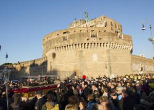 The remains of Saint Pio, better known as Padre Pio, are carried to Saint Peter's Basilica at the Vatican City, Rome, Italy, 05 february 2016.  ANSA/GIORGIO ONORATI