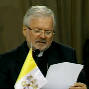 Nuncio Apostolico  lee la carta del Papa para Venezuela