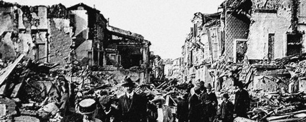  pequeñas curiosidades  - Página 18 I-piu-gravi-terremoti-in-italia-videonel-1908-anche-tsunami