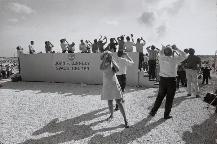Una delle foto esposte: Garry Winogrand. Apollo 11 Moon Shot, Cape Kennedy, Florida, 1969