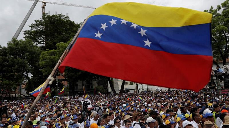 Venezuela - Due presidenti, un dialogo e tanta politica