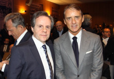 Roberto Mancini con il nostro collaboratore Emilio Buttaro in una foto del 2019