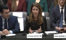 L' esperta di biodifesa brasiliana di origini siciliane Luciana Borio durante una apparizione nel Senato americano nel 2019.
