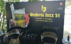 Il palco della presentazione di Umbria Jazz 2021.