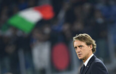 Il ct Roberto Mancini mentre segue il gioco nella partita Italia-Svizzera giocata all'Olimpico.