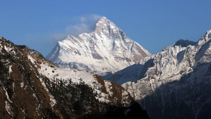 Le cime dell'Himalaya in una foto d'archivio.