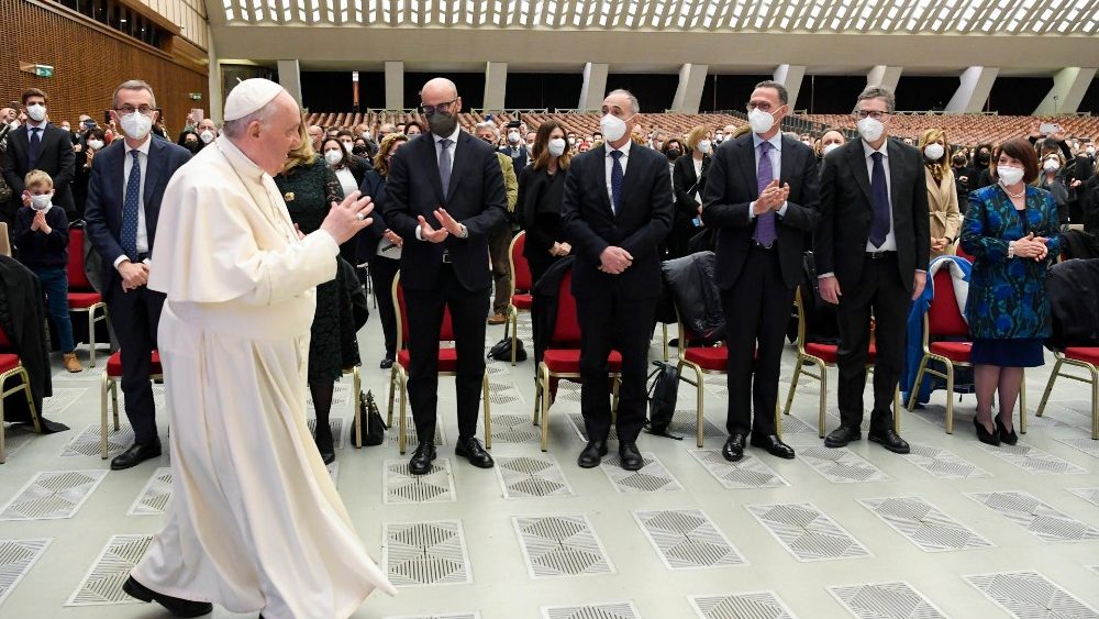 Papa Francesco con i rappresentanti del Consiglio Superiore della Magistratura.