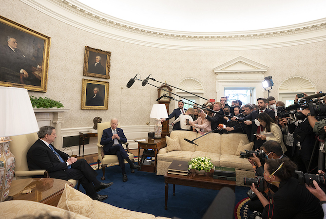 Washington, 10/05/2022 - Il Presidente del Consiglio, Mario Draghi, incontra il Presidente degli Stati Uniti d’America, Joseph R. Biden jr, alla Casa Bianca