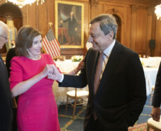Washington, 11/05/2022 - Il Presidente del Consiglio, Mario Draghi, incontra la Speaker della Camera dei rappresentanti, Nancy Pelosi